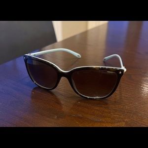 Tiffany Aria Sunglasses 🔥